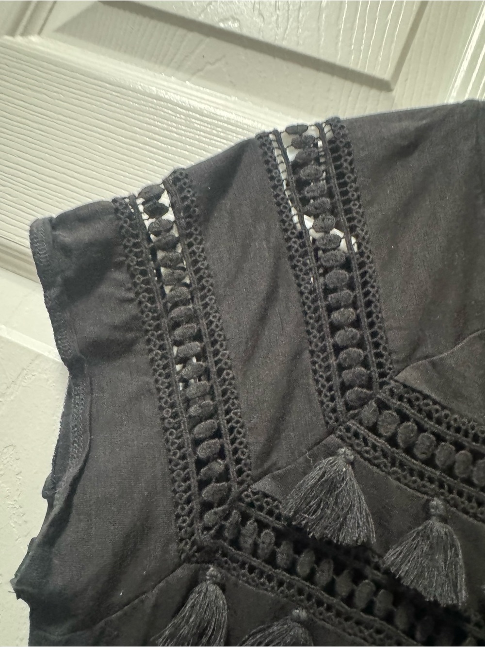5/$15 LOFT Black Short-Sleeve Tee with Crochet Trim and Tassels - Picture 5 of 5